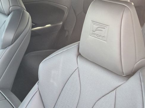 New 2026 Lexus TX 500h AWD image 17