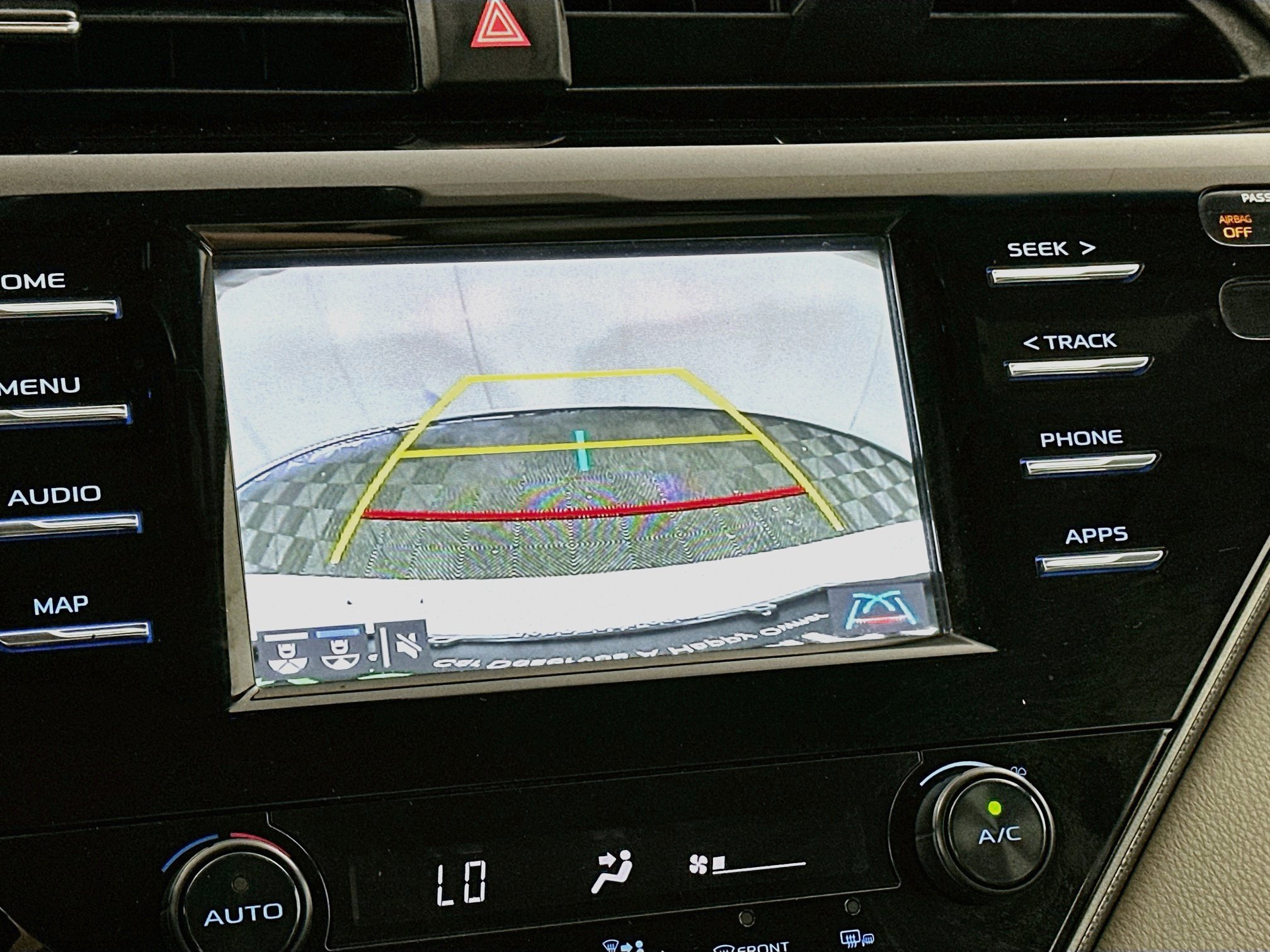 Used 2019 Toyota Camry SE w/ Convenience Package FWD image 23