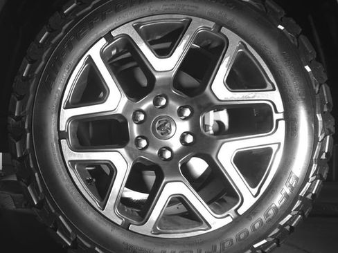 Used 2025 RAM 1500 Laramie AWD/4WD image 18