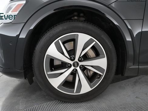 Used 2024 Audi Q8 e-tron Premium Plus w/ Premium Plus Package AWD/4WD image 20