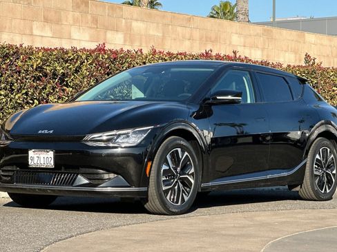 Used 2024 Kia EV6 Wind image 8