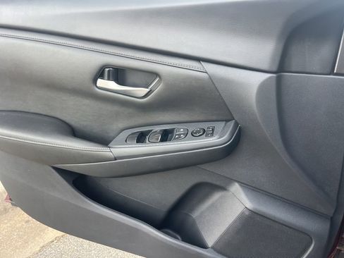 Used 2024 Nissan Sentra SV w/ All-Weather Package FWD image 7