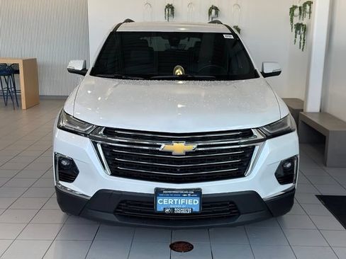 Certified 2023 Chevrolet Traverse LT w/ LT Premium Package AWD/4WD image 40