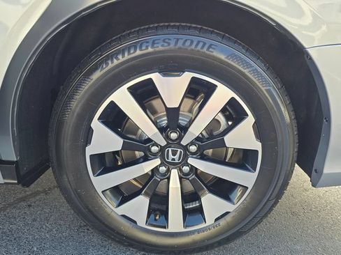 Used 2025 Honda Odyssey EX-L image 12
