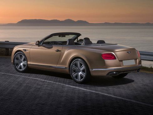 Used 2018 Bentley Continental GT image 1