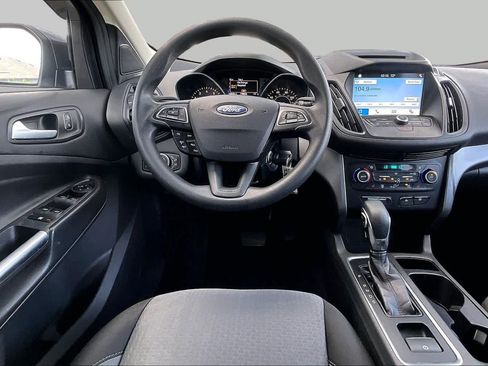 Used 2018 Ford Escape SE w/ SE Sync 3 Package AWD/4WD image 6
