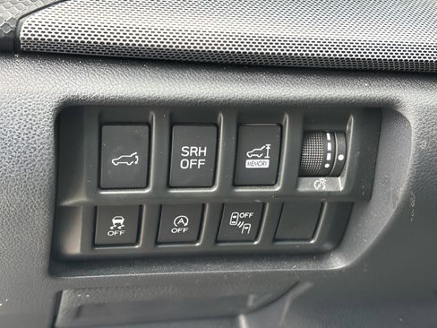 Used 2019 Subaru Forester Limited w/ Popular Package #3 image 27