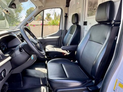 Used 2025 Ford Transit 250 148 High Roof Extended w/ Load Area Protection Package RWD image 12
