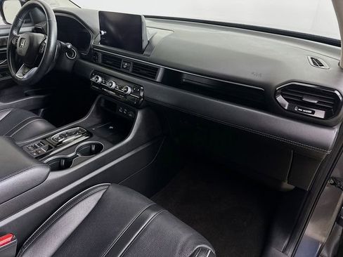 Certified 2024 Honda Pilot Elite image 36