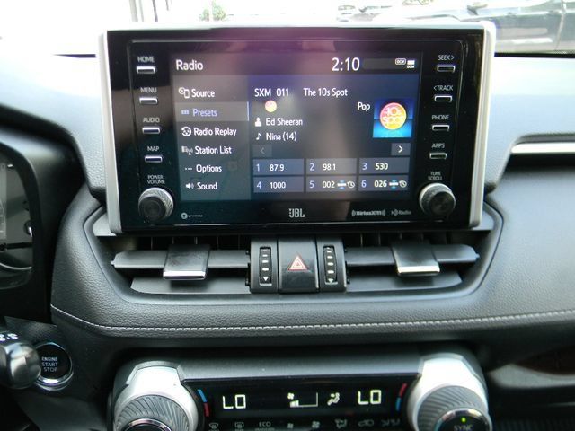 Used 2020 Toyota RAV4 Limited AWD/4WD image 13