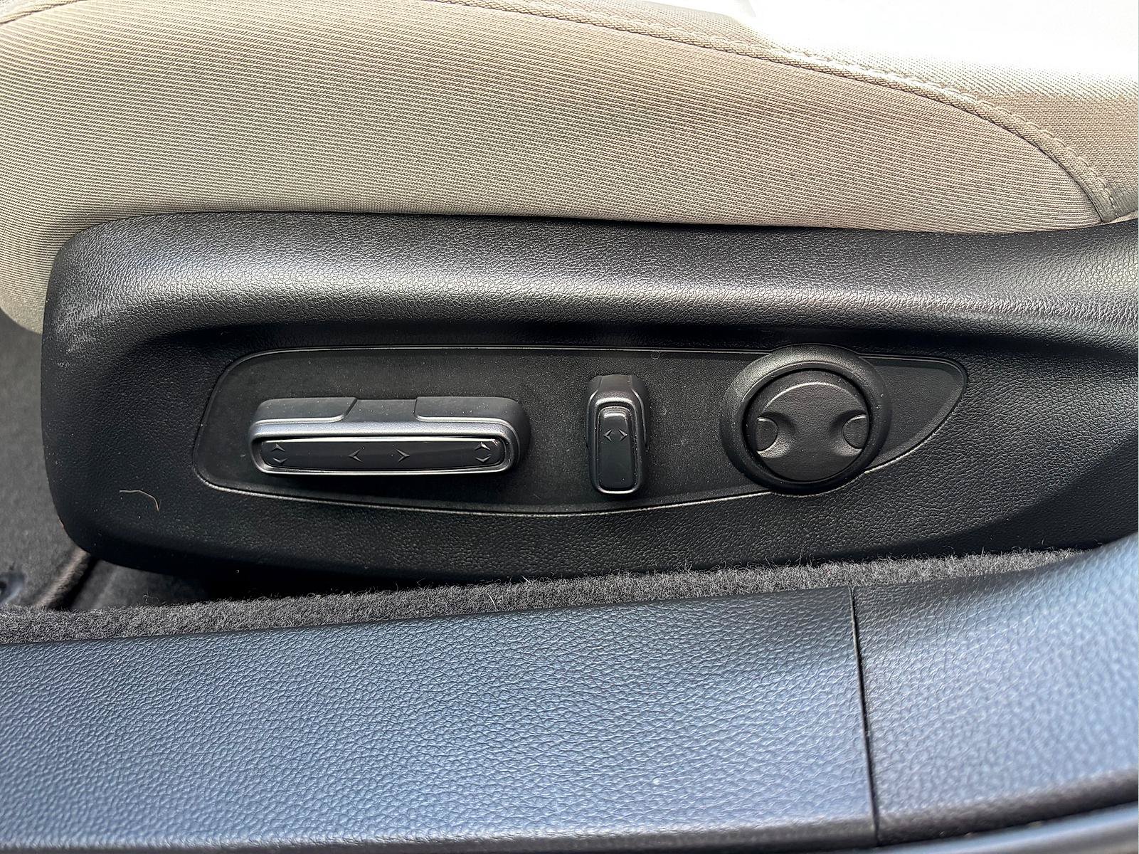 Certified 2023 Honda Accord EX image 14