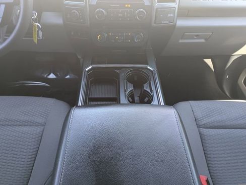 Used 2022 Ford F250 XLT w/ XLT Premium Package image 19