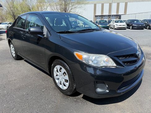 Used 2013 Toyota Corolla L image 3
