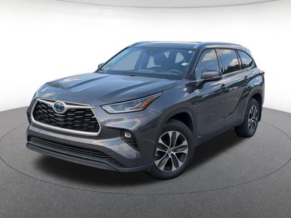 Used 2021 Toyota Highlander XLE