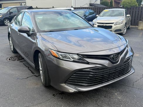 Used 2018 Toyota Camry LE w/ Protection Package (Q2) FWD image 3