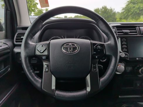 Used 2023 Toyota 4Runner TRD Off-Road Premium AWD/4WD image 21