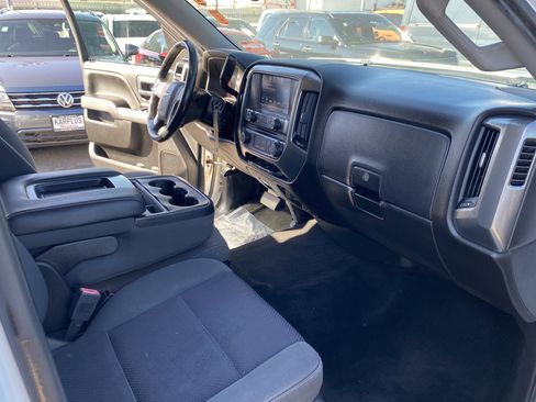 Used 2018 Chevrolet Silverado 1500 LT w/ Trailering Package image 26