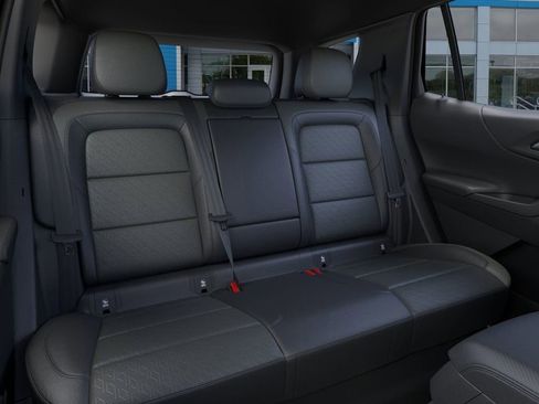 New 2026 Chevrolet Equinox LT AWD/4WD image 17