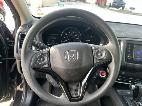 Used 2022 Honda HR-V EX image 12