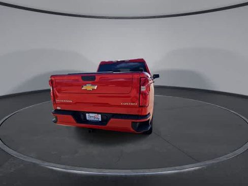 Used 2021 Chevrolet Silverado 1500 Custom RWD image 7