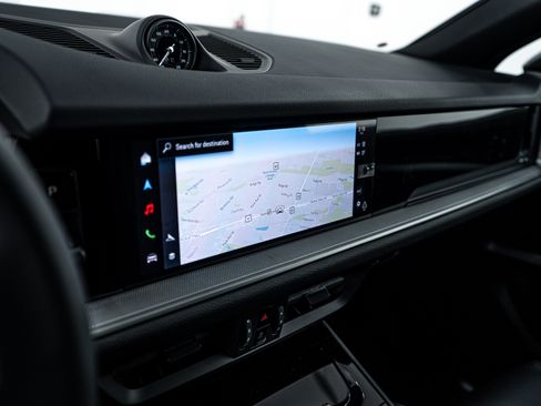 New 2025 Porsche Cayenne E-Hybrid image 15