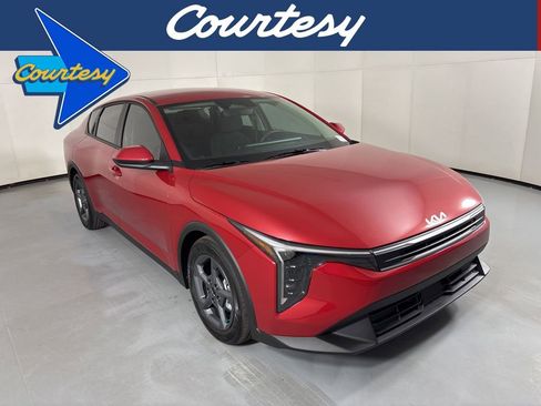 New 2026 Kia K4 FWD image 1