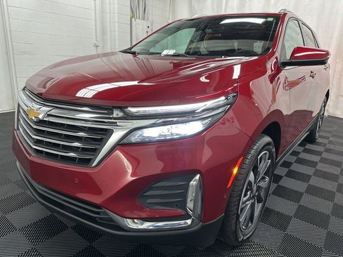 Used 2024 Chevrolet Equinox Premier image 3