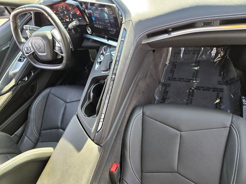 Certified 2023 Chevrolet Corvette Stingray Coupe w/ 1LT image 17