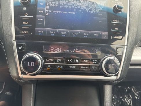 Used 2018 Subaru Outback 2.5i Premium AWD/4WD image 18