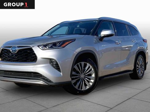 Used 2020 Toyota Highlander Platinum AWD/4WD image 1