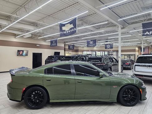 Used 2021 Dodge Charger Scat Pack w/ Driver Convenience Group RWD image 6