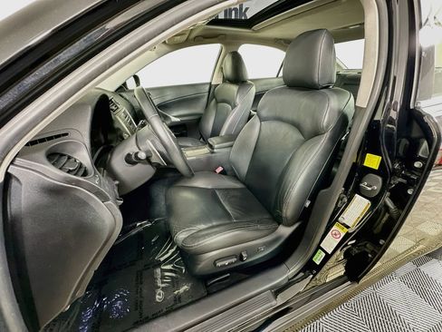 Used 2010 Lexus IS 250 w/ Preferred Accessory Package RWD image 22