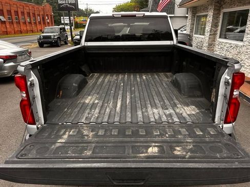 Used 2021 Chevrolet Silverado 2500 Custom w/ Custom Convenience Package AWD/4WD image 11