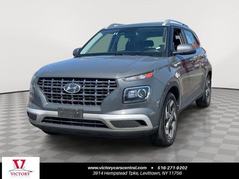 Used 2023 Hyundai Venue SEL FWD image 1
