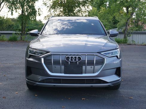 Used 2019 Audi e-tron Premium Plus AWD/4WD image 3