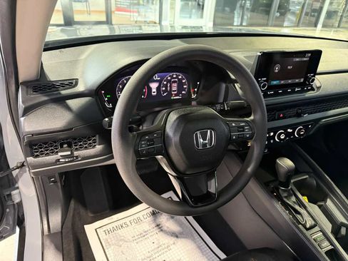 Used 2025 Honda Accord SE image 29