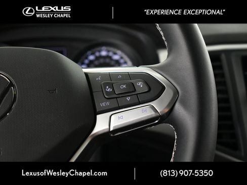 Used 2021 Volkswagen Atlas Cross Sport SE image 37