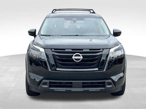 Certified 2025 Nissan Pathfinder SV w/ Black Appearance Package FWD image 2
