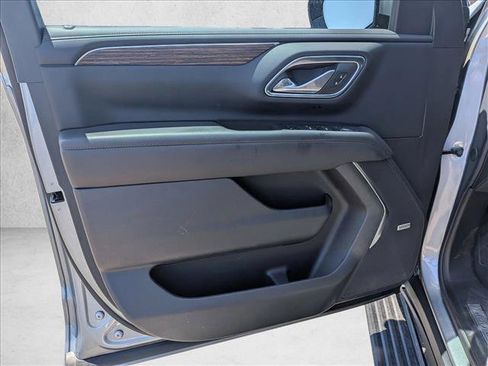 Used 2024 Chevrolet Tahoe High Country w/ Advanced Technology Package AWD/4WD image 11