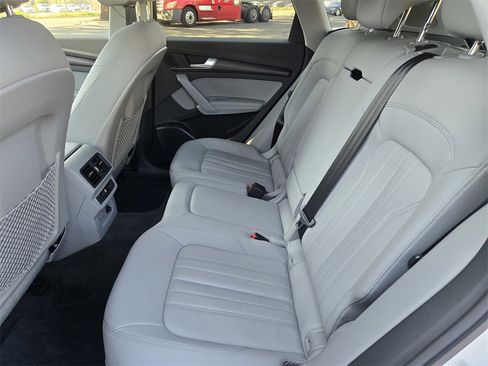 Used 2021 Audi Q5 2.0T Premium Plus w/ Premium Plus Package image 13