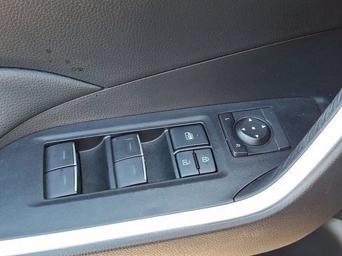 Used 2022 Toyota RAV4 XLE Premium FWD image 21