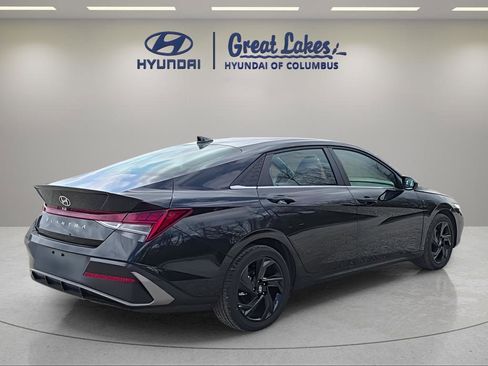 New 2026 Hyundai Elantra SEL Sport Premium FWD image 6