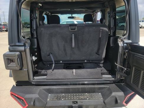Used 2021 Jeep Wrangler Rubicon AWD/4WD image 28