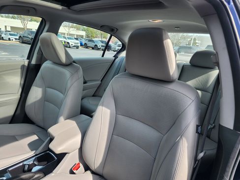 Used 2017 Honda Accord EX-L image 19