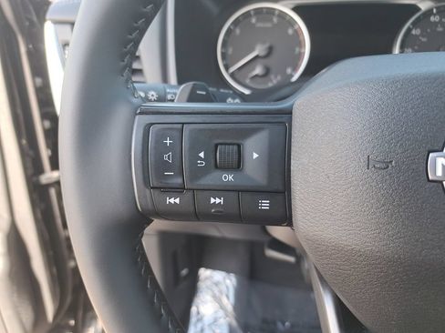 Used 2026 Nissan Rogue SV w/ Cold Weather Package AWD/4WD image 17