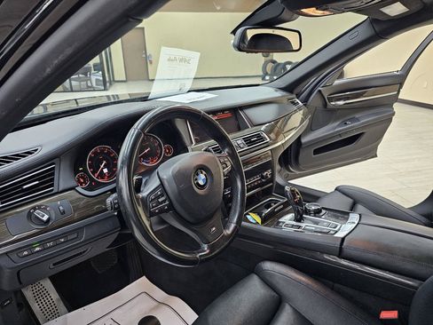 Used 2015 BMW 750i w/ M Sport Edition RWD image 19