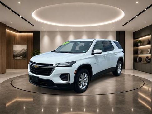 Certified 2023 Chevrolet Traverse LS w/ Safety Package FWD image 2