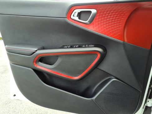 Certified 2023 Kia Soul GT-Line FWD image 15