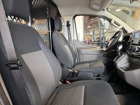 Used 2024 Ford Transit 250 Low Roof w/ Exterior Upgrade Package RWD image 28