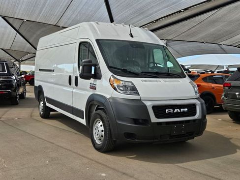 Used 2022 RAM ProMaster 2500 FWD image 3